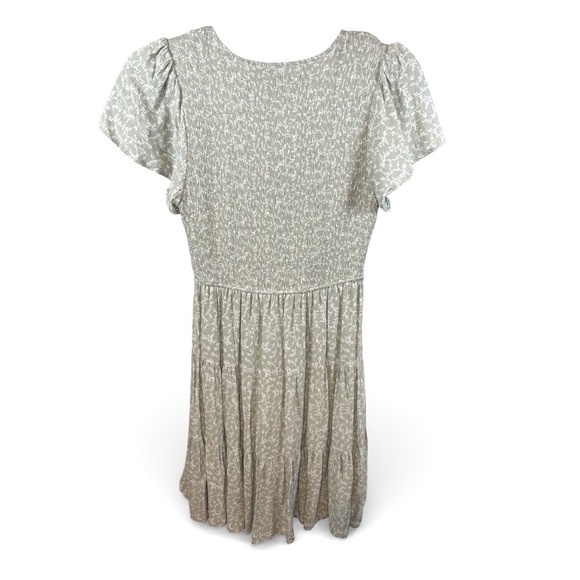 Altar'd State Khaleesa Sage Green Floral Smocked Tiered Mini Dress Womens Medium - Picture 2 of 5